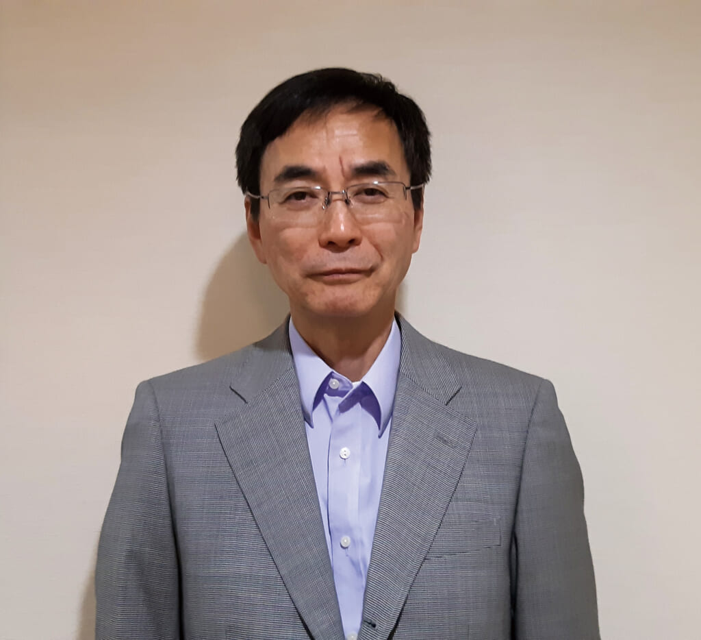 電力供給なしにトランジスタの電流を増幅 大学院情報科学研究科 髙橋康夫先生