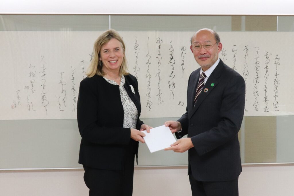 クイーンズ大学副プロボストが来学、横田篤理事・副学長等とサステイナビリティに関する意見交換を実施